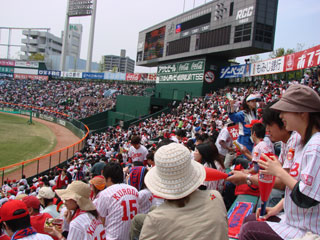 carp0415_01.jpg (35070 �o�C�g)